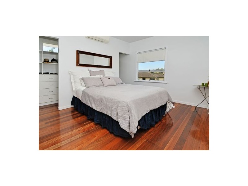 94 Newnham Road, Mount Gravatt East QLD 4122