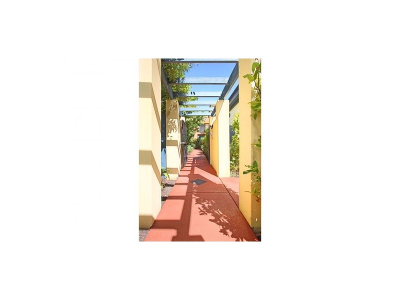 1/87 Victoria Tce, Greenslopes QLD 4120