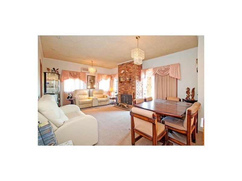 46 Emma Street, Holland Park West QLD 4121