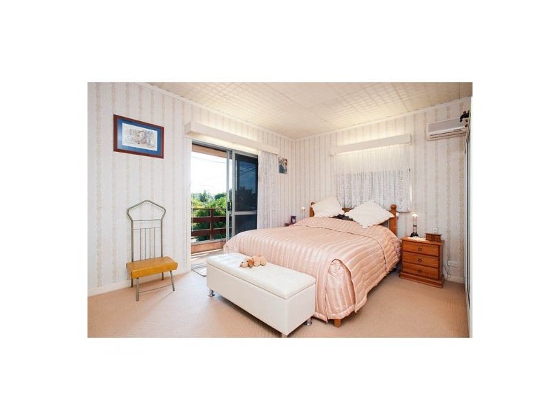 46 Emma Street, Holland Park West QLD 4121