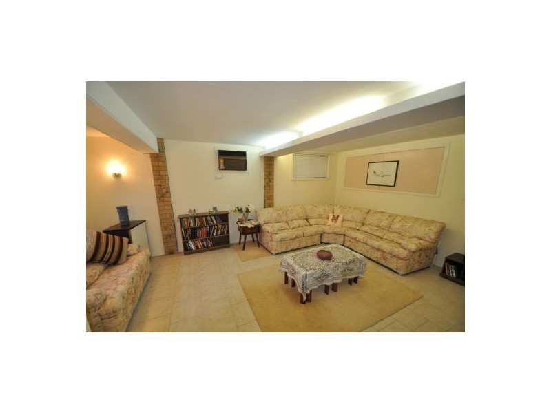 46 Emma Street, Holland Park West QLD 4121