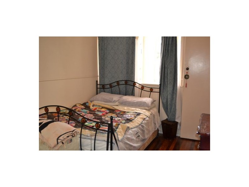 2/82 Raff Avenue, Holland Park West QLD 4121