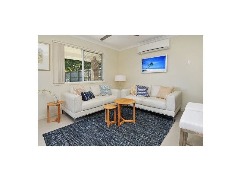 72 Holland Road, Holland Park QLD 4121