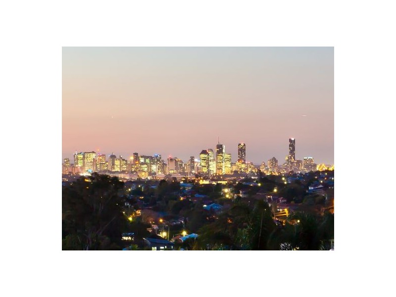 4 Harbut Street, Holland Park West QLD 4121