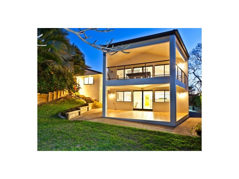4 Harbut Street, Holland Park West QLD 4121