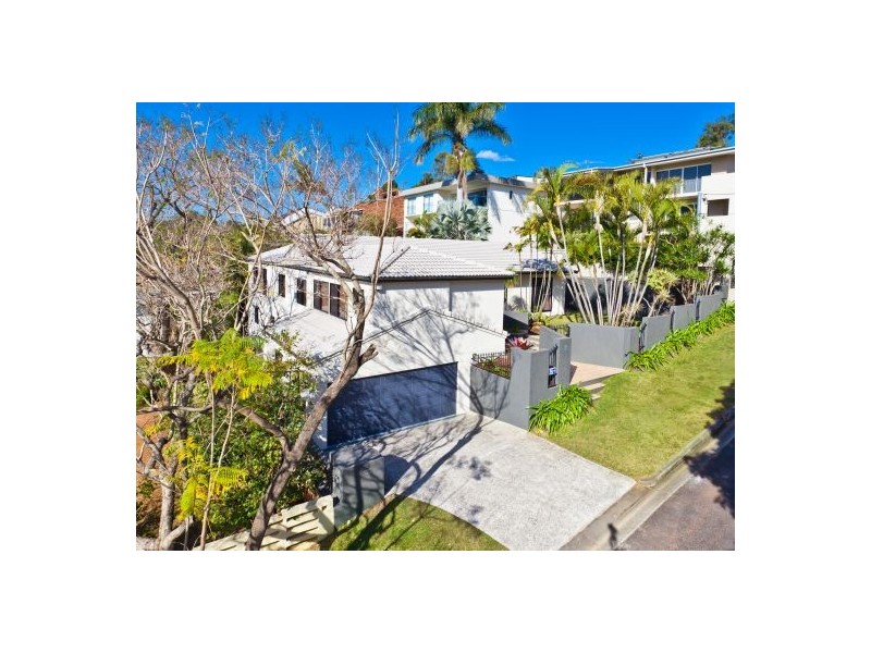 4 Harbut Street, Holland Park West QLD 4121