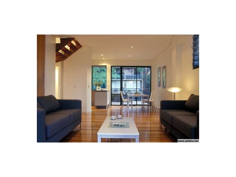 60 Dickson Street, Morningside QLD 4170