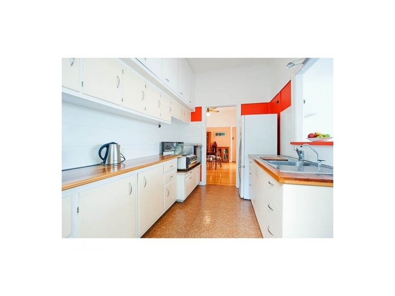 626 Cavendish Road, Holland Park QLD 4121