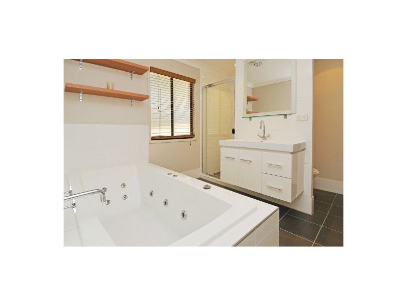 29 Dodwell Street, Holland Park West QLD 4121