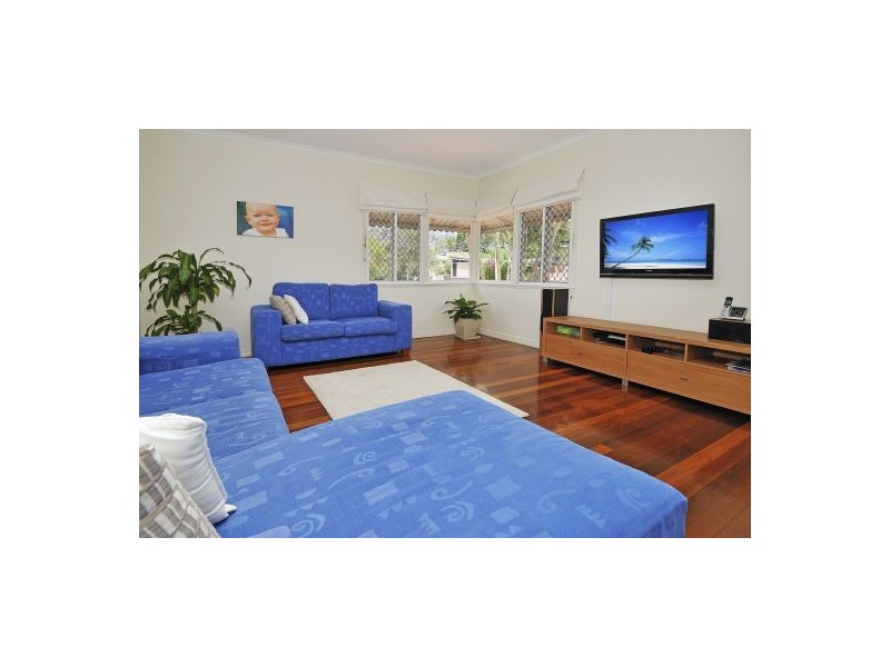 37 Kuring-gai Avenue, Tarragindi QLD 4121