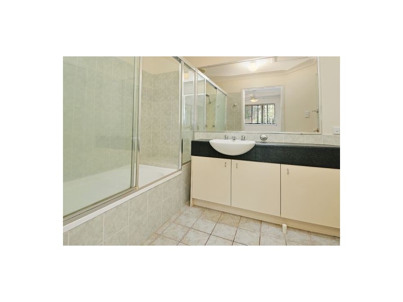 34–56 Rise St, Mount Gravatt East QLD 4122