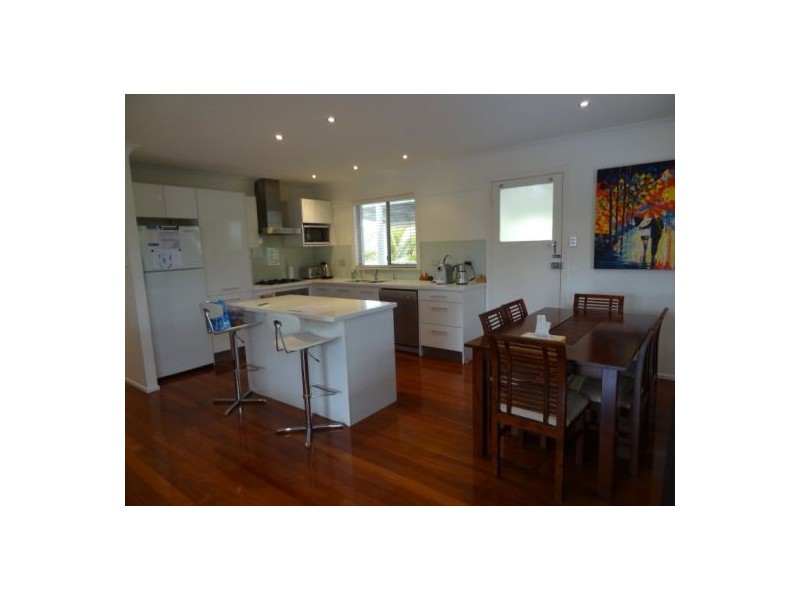 37 Lancaster Street, Coorparoo QLD 4151