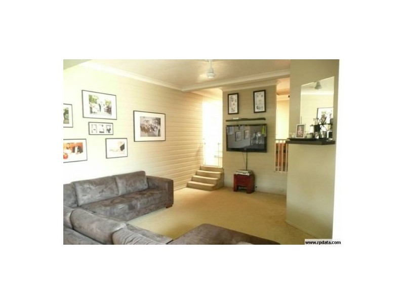 57 Scrubb Rd, Carindale QLD 4152