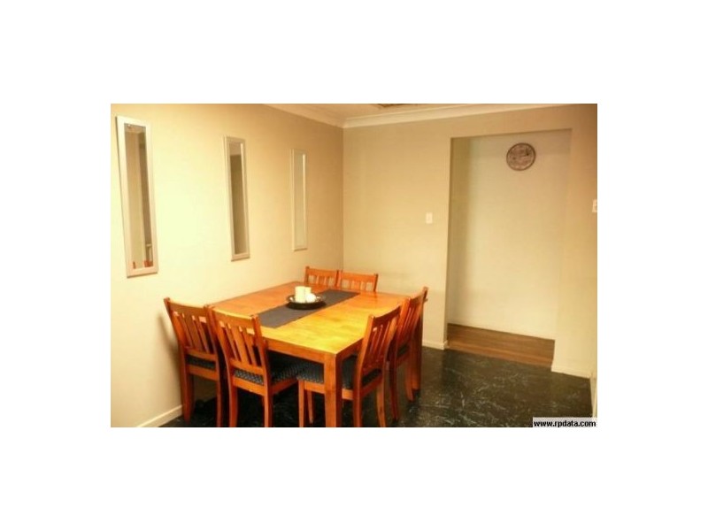 57 Scrubb Rd, Carindale QLD 4152