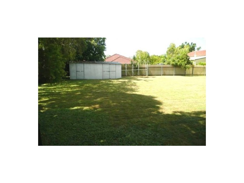 57 Scrubb Rd, Carindale QLD 4152