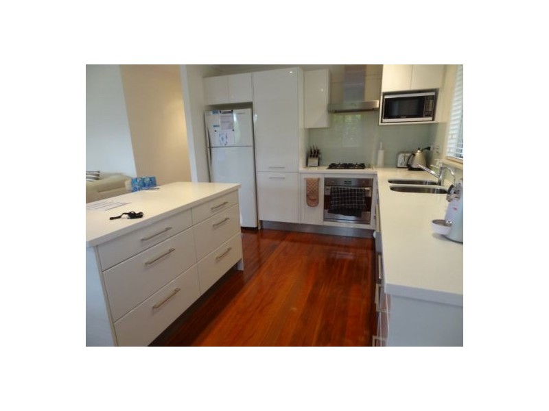 37 Lancaster Street, Coorparoo QLD 4151