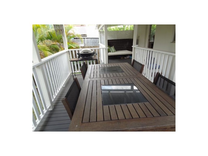 37 Lancaster Street, Coorparoo QLD 4151