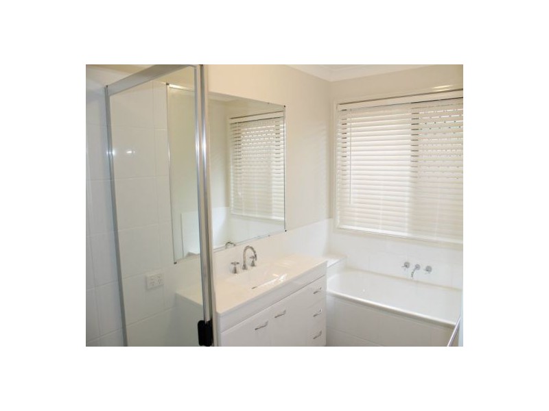 108 Cameron Parade, Wynnum QLD 4178