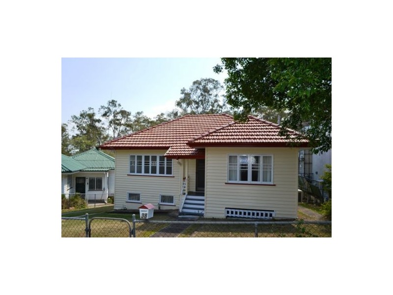 38 Solar Street, Coorparoo QLD 4151