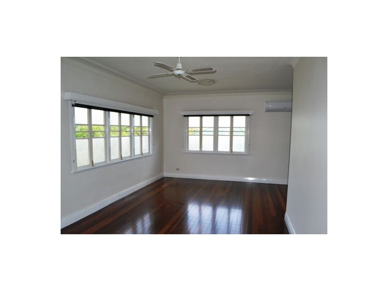 38 Solar Street, Coorparoo QLD 4151