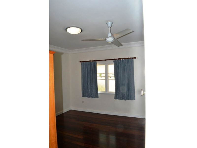 38 Solar Street, Coorparoo QLD 4151
