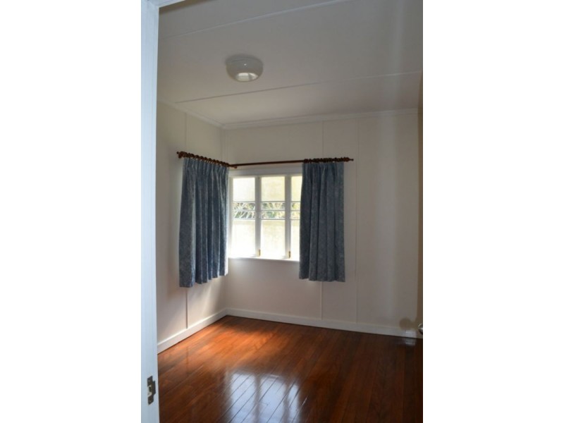38 Solar Street, Coorparoo QLD 4151
