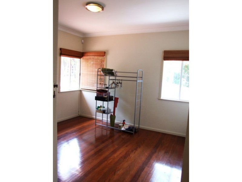 5 Salkled Street, Tarragindi QLD 4121