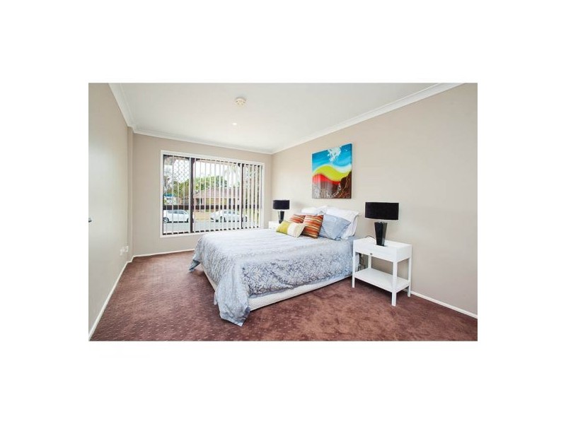 27 Dromos Street, Eight Mile Plains QLD 4113