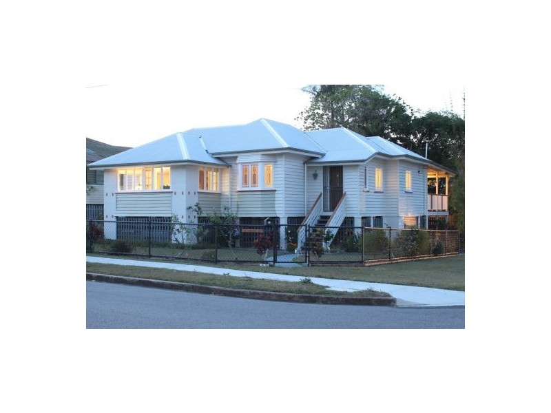 15 Crump Street, Holland Park West QLD 4121