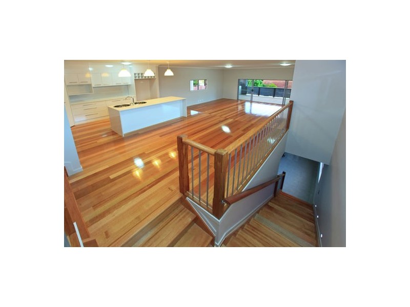 157 Macrossan Ave, Norman Park QLD 4170