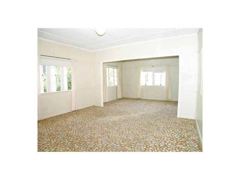 15 Esmonde Place, Coorparoo QLD 4151