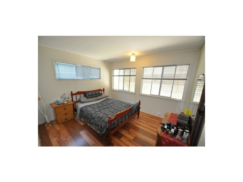 51 Pareena Cres, Mansfield QLD 4122