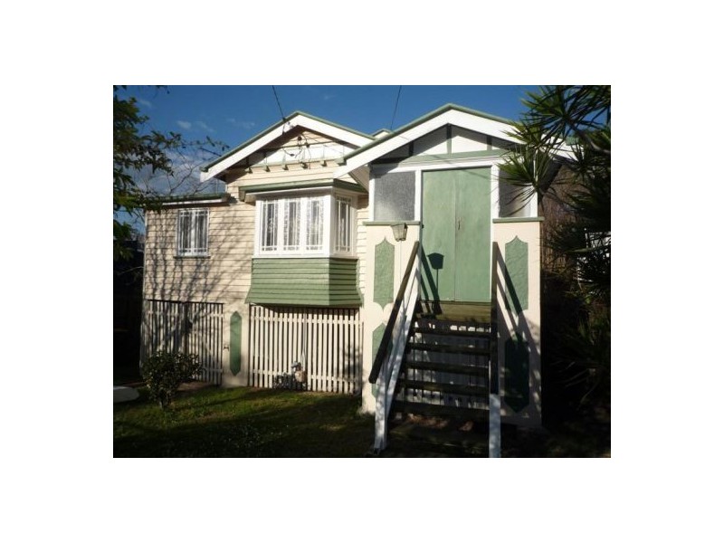 6. Ashton St, Camp Hill QLD 4152