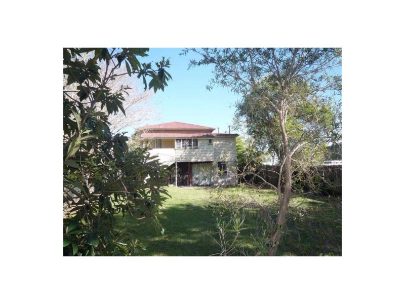 6. Ashton St, Camp Hill QLD 4152