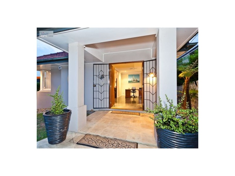 68 Wylie Ave, Coorparoo QLD 4151