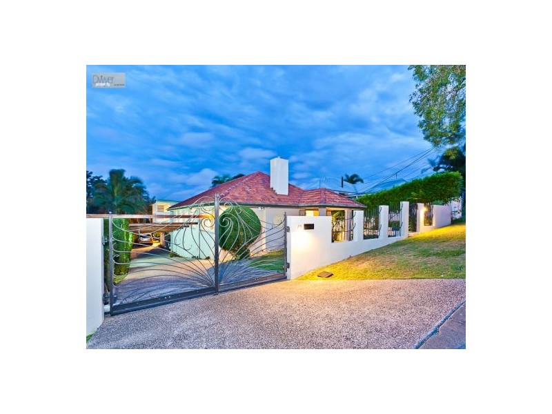 68 Wylie Ave, Coorparoo QLD 4151