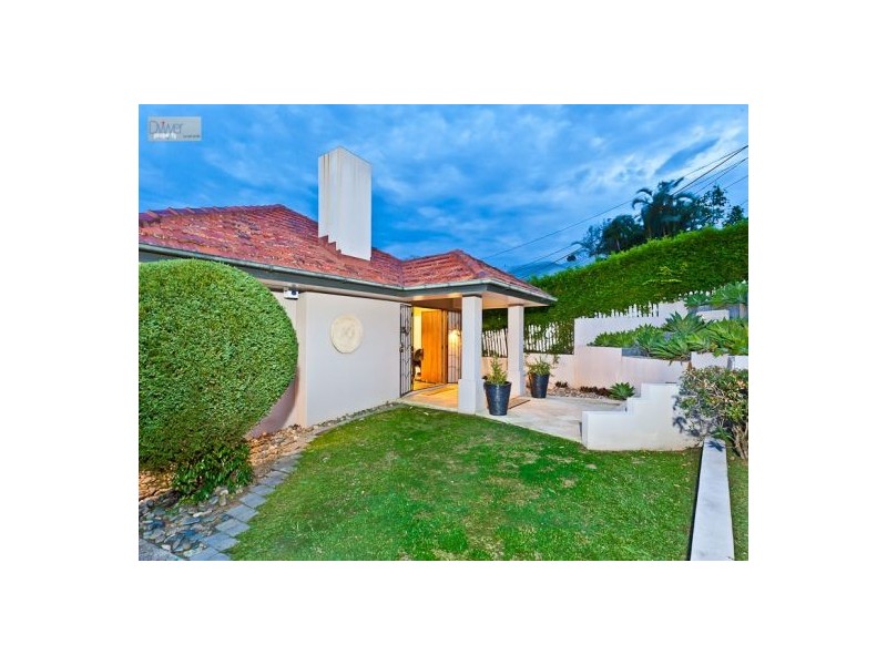 68 Wylie Ave, Coorparoo QLD 4151