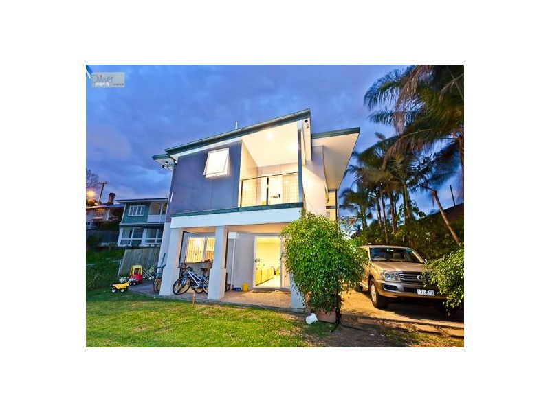 68 Wylie Ave, Coorparoo QLD 4151