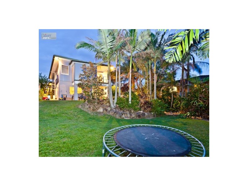 68 Wylie Ave, Coorparoo QLD 4151