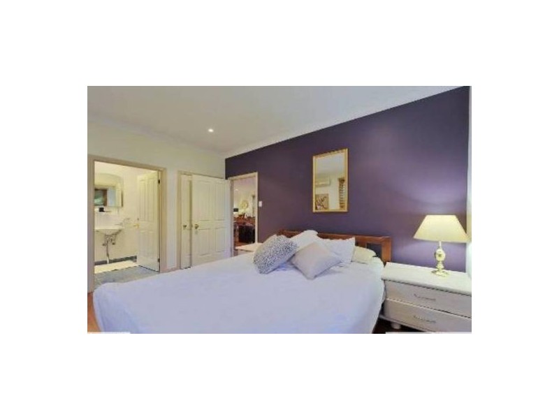 89 Henry Street, Greenslopes QLD 4120