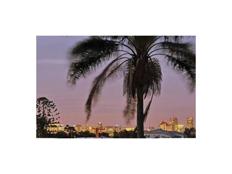 89 Henry Street, Greenslopes QLD 4120