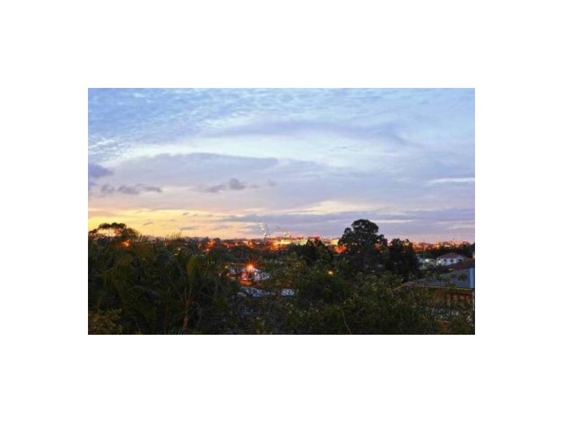 89 Henry Street, Greenslopes QLD 4120