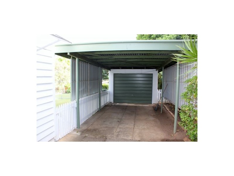 94 Chaucer Street, Moorooka QLD 4105