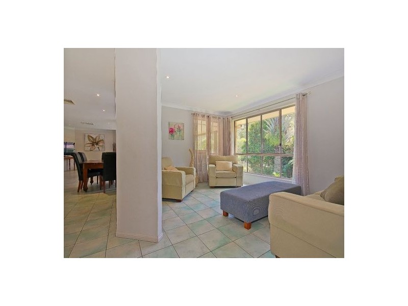 3 Elisha Close, Carina Heights QLD 4152