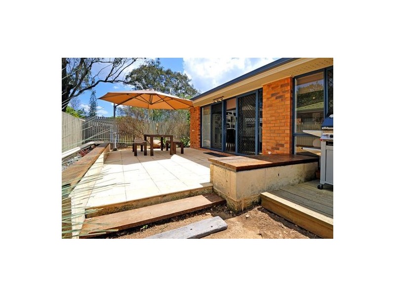 12 Reynolds St, Carindale QLD 4152