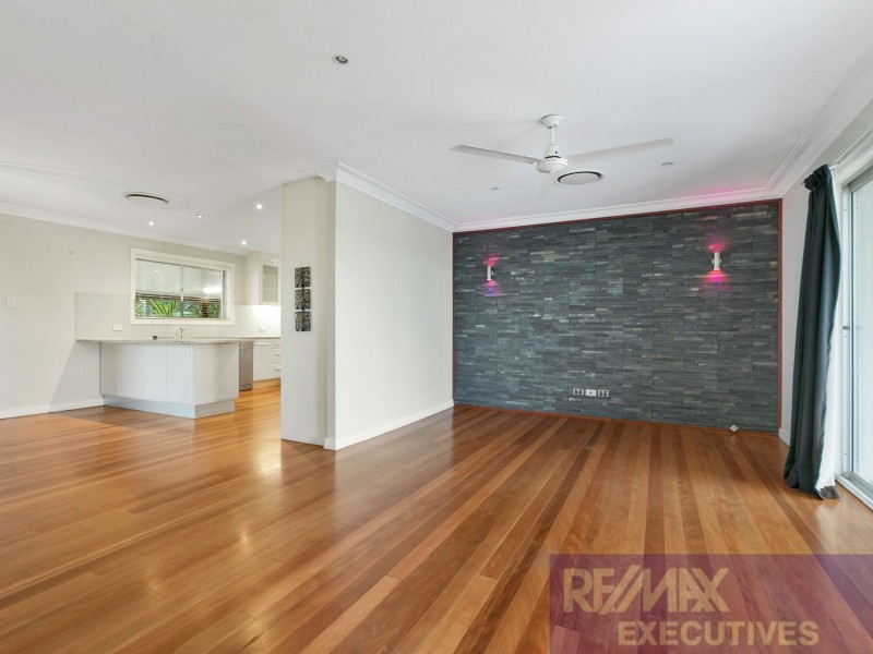 26 Le Grand Street, Macgregor QLD 4109