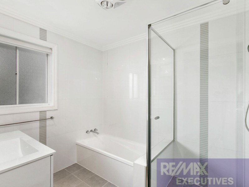 26 Le Grand Street, Macgregor QLD 4109