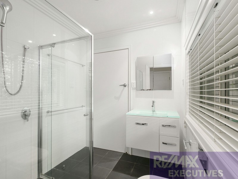 26 Le Grand Street, Macgregor QLD 4109