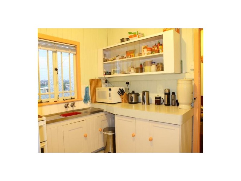 15 Crump Street, Holland Park West QLD 4121