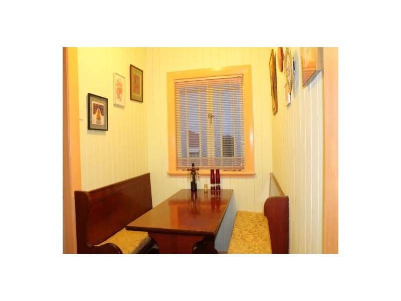 15 Crump Street, Holland Park West QLD 4121